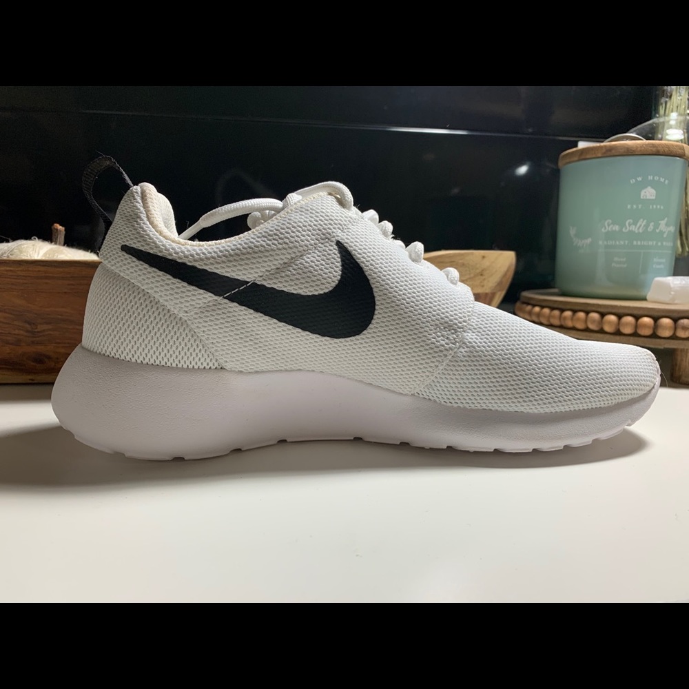 Women’s Nike Roshe